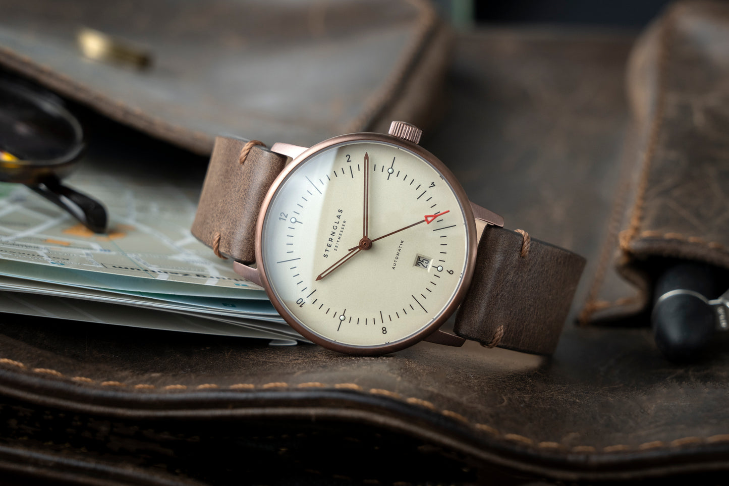 Naos Automatik Alabaster