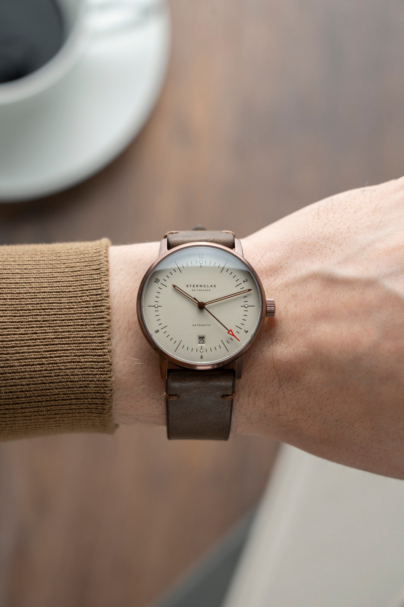 Naos Automatik Alabaster